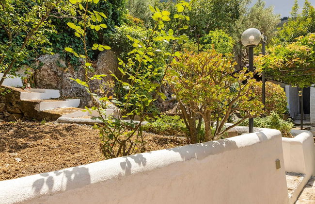Belvilla by OYO Quaint Villa in Carini With Garden - Photo 31