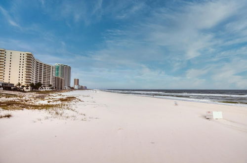 Photo 32 - Stunning Ground Floor Condo With Lush Lawn Overlooking White Sands