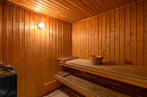 Photo 19 - Luxury Holiday Home With Sauna Near Forest in Ovifat