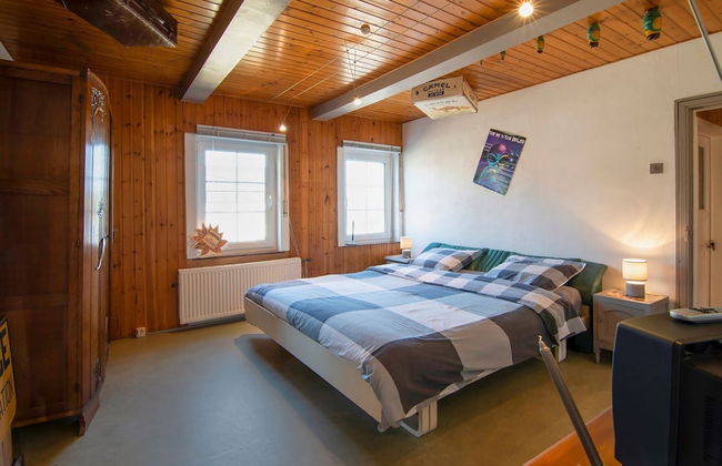 Charming Holiday Home in Houyet Near Forest - Photo 7