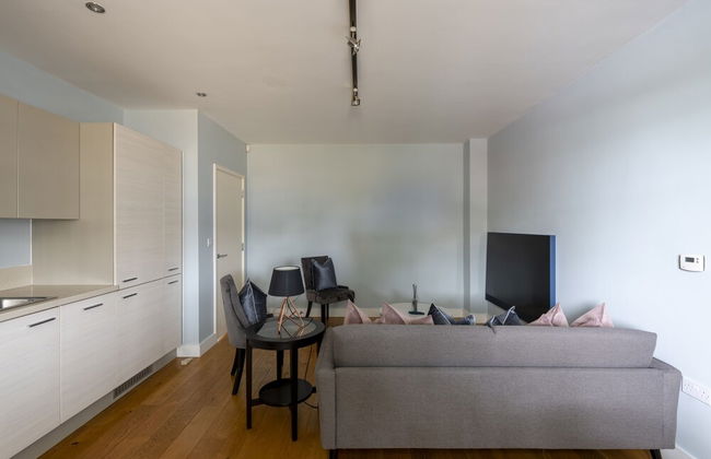 Luxurious Private One Bedroom Apartment - Foto 13