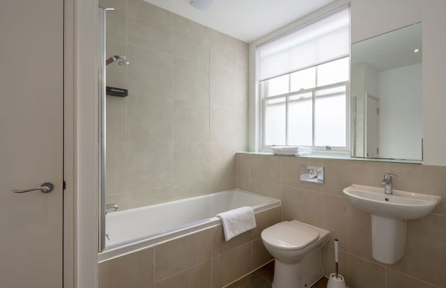 Luxurious Private One Bedroom Apartment - Foto 3