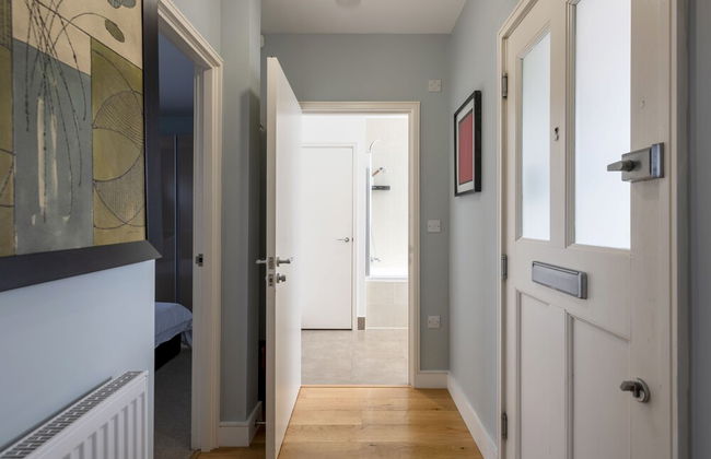 Luxurious Private One Bedroom Apartment - Foto 10