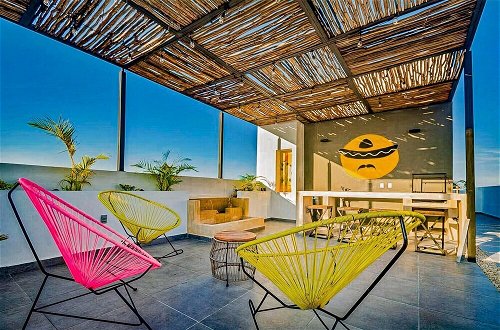 Foto 19 - El Peque o Private Condo Pool Rooftop Lounge