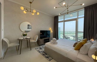 Photo 2 - ST-Carson Tower A-1809 by bnbme homes