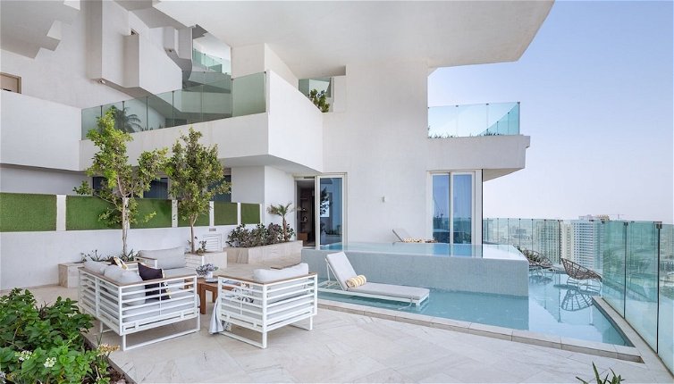 Photo 1 - Elegant 2BR Apartment in The Five w/ Private Pool