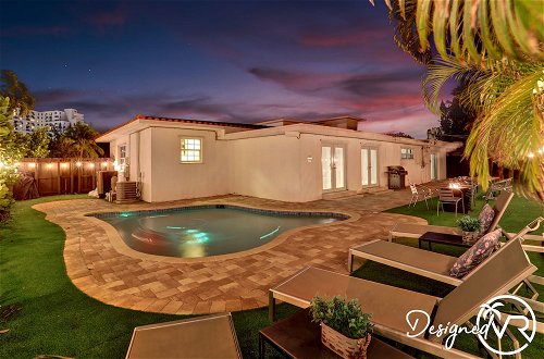 Foto 15 - Amazing 6BR Estate with Private Pool