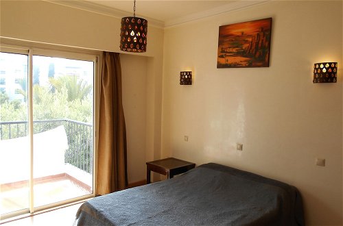 Photo 4 - Lovely two Bedroom Apartment Ref T24302