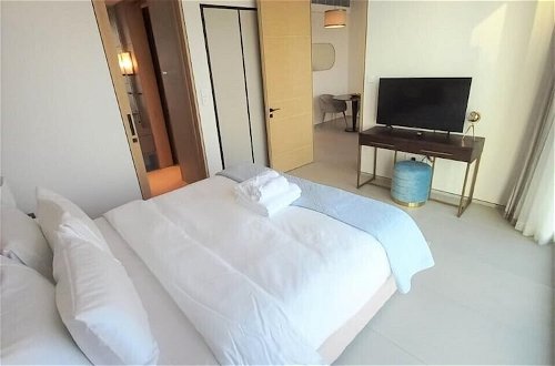 Photo 3 - Luxury at The Address Jumeirah Beach Residence