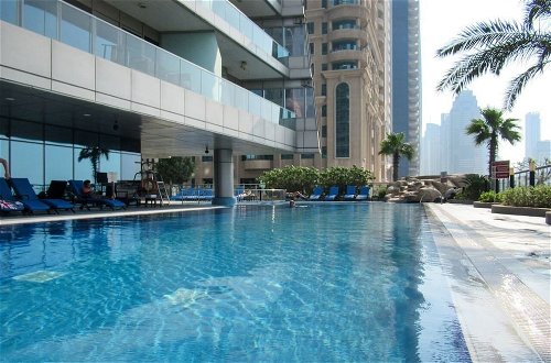 Photo 8 - Sophisticated 1BR Apartment in Dubai Marina