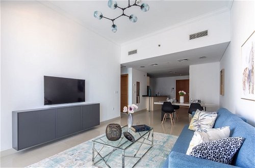 Photo 18 - Sophisticated 1BR Apartment in Dubai Marina