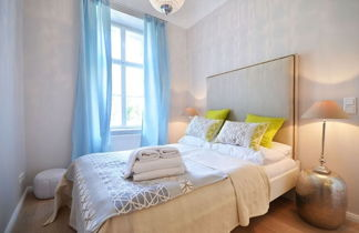 Photo 2 - Vienna Residence Lucious Business Apartment for 2 Near the Medical University