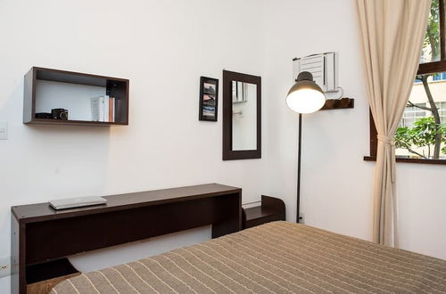 Foto 4 - Lindo Apartamento a 50m da Praia