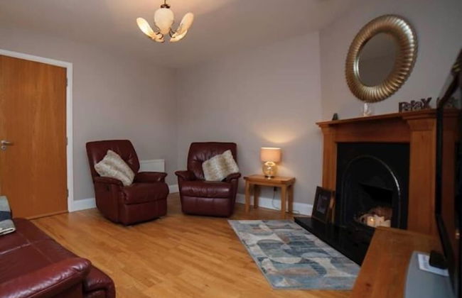 Immaculate 3-bed House With Private Secure Garden - Foto 23