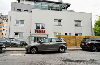 Photo 1 - Elegant Apartment in Innsbruck near Golden Roof