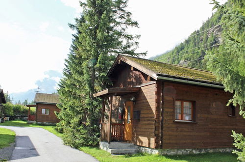 Photo 19 - Modern Chalet in Saas-balen With Garden