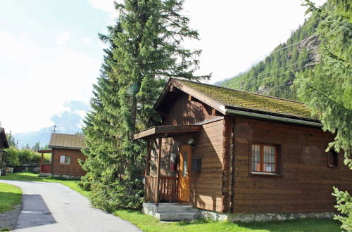 Photo 18 - Modern Chalet in Saas-balen With Garden