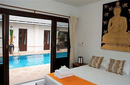 Photo 5 - 4 Bedroom Private Bali Style Villa HH1