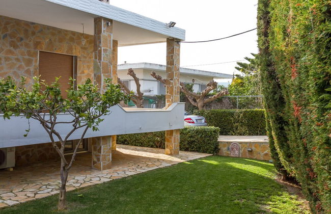 Spacious home with garden in Marathonas - Foto 1