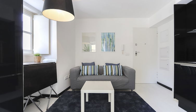 Photo 1 - Tailor Made Flat in Central Bairro Alto