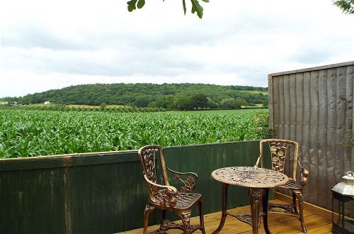 Photo 21 - Amelyah Studio Cottage in Beautiful Countryside