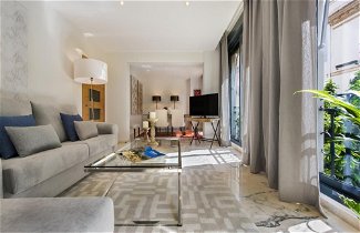 Photo 1 - Brand New 2 Bd Apartment Near Cathedral - Vinuesa II