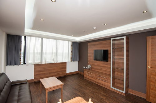 Photo 18 - Livin’ Serviced Apartments