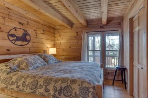 Photo 4 - Horseshow Hideaway – Pet Friendly Cabin, 7 Minutes to TIEC