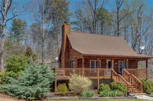 Photo 28 - Horseshow Hideaway – Pet Friendly Cabin, 7 Minutes to TIEC