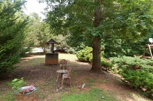 Photo 19 - Horseshow Hideaway – Pet Friendly Cabin, 7 Minutes to TIEC