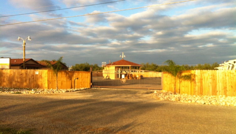 Foto 1 - Desert Meadow Lodge