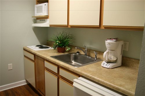 Photo 12 - Affordable Suites of America