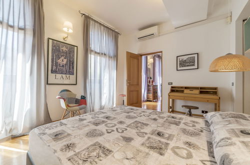 Photo 3 - Piazza di Spagna Stylish Flat