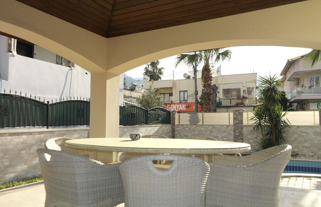 Villa with Private Pool in Icmeler - Photo 14