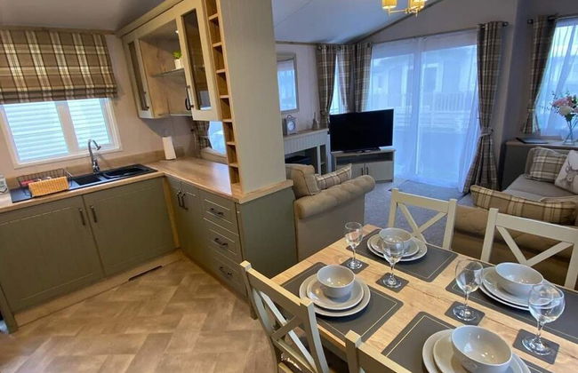 Stunning Platinum Caravan in Rhyl 2 Mins to Beach - Foto 14