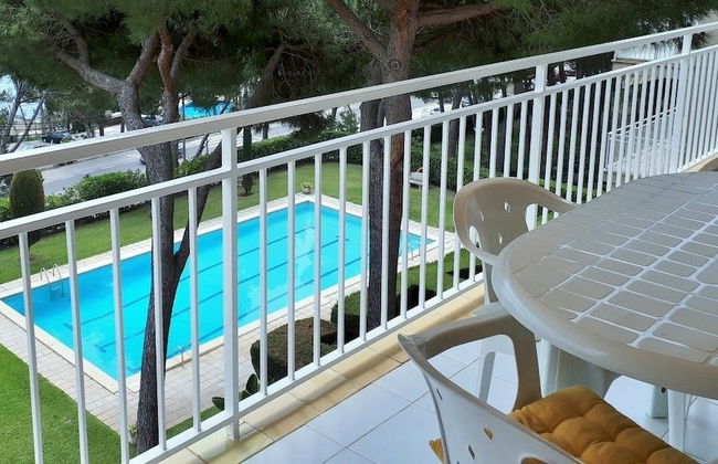 Apartamento con vistas al mar y piscina en la cala “Cap Roig” - Foto 23