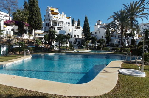 Photo 1 - Apartment With Sea View In Puerto Banus