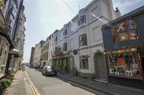 Photo 24 - Mucky Duck House Central by Brighton Holiday Lets