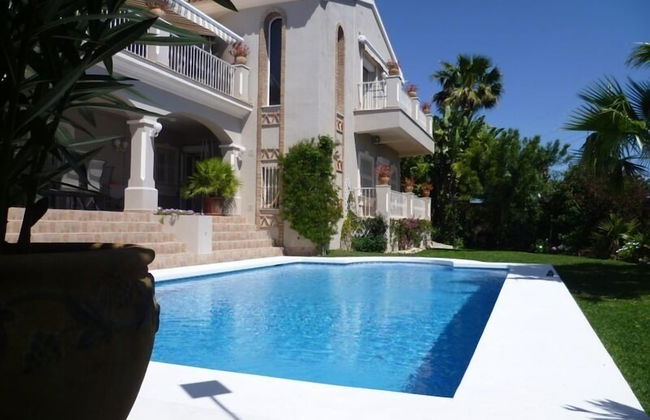 Luxury Villa With Pool & Jacuzzi - Foto 39