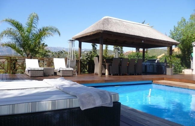 Luxury Villa With Pool & Jacuzzi - Foto 35