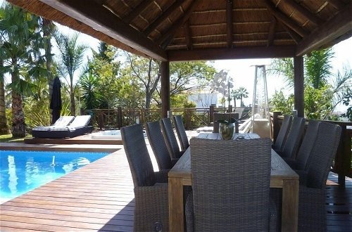 Photo 20 - Luxury Villa With Pool & Jacuzzi