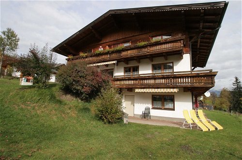Foto 11 - Cozy Holiday Apartment With Sauna in Schladming