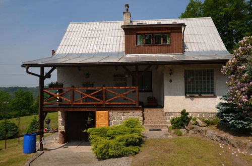 Foto 19 - House With the Pool and Fenced Garden, Great View at Trosky Castle