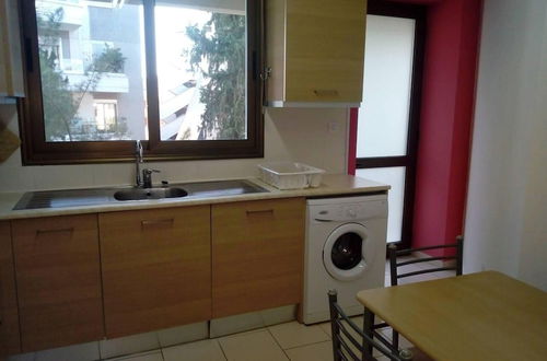 Foto 12 - Lovely 3 Bedroom Apartment in Nicosia Center