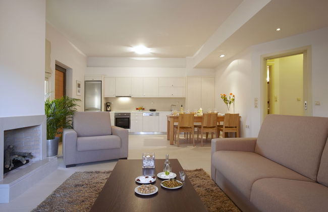Ikia Luxury Homes Eco - Photo 1