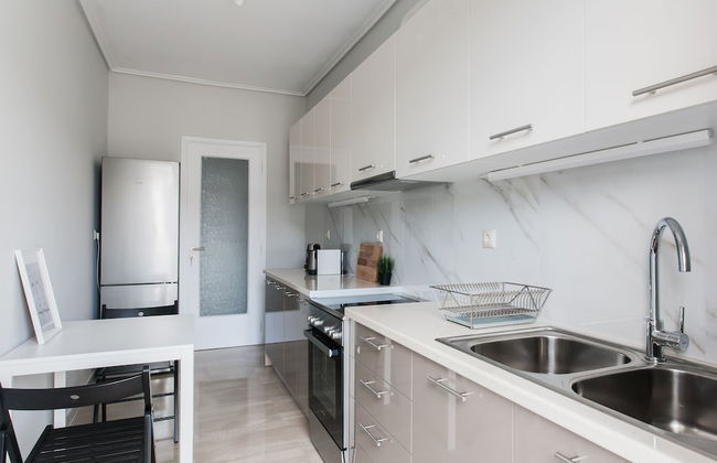 Spacious & Airy 1 Bedroom Apartment near HELEXPO - Foto 10