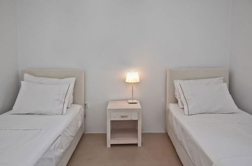 Photo 12 - White Tinos Luxury Suites