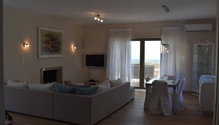 Photo 1 - Luxury Modern Seaview Villa-15min from Voidokoilia