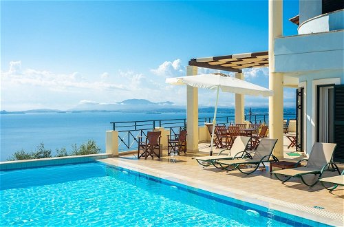 Foto 67 - Villa Georgios Large Private Pool Sea Views A C Wifi - 1035