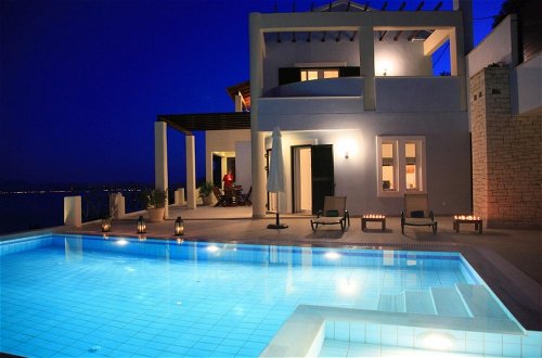 Foto 59 - Villa Georgios Large Private Pool Sea Views A C Wifi - 1035